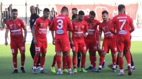 فريق “الحمراوة” يقصّ شريط انطلاقة البطولة بِامتياز