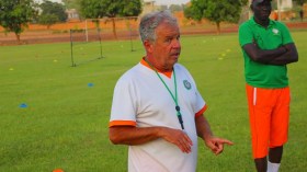 مدرب النيجر: منحنا “الخضر” كثيرا من الحلوى والهدايا!