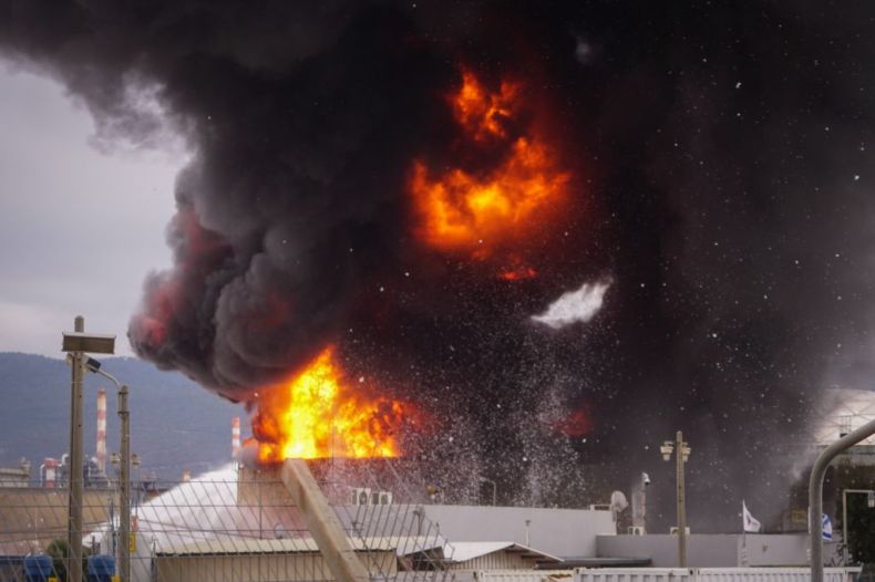 Important incendie dans une installation pétrolière au Liban