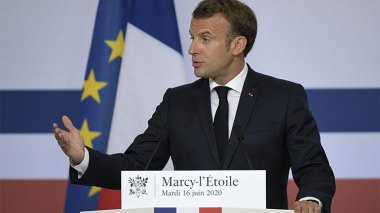 Macron Plays Appeasement Card With Algeria