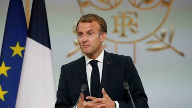 Macron’s Indiscretion Mixes Up France’s Cards In Africa