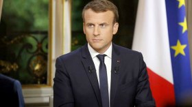  إيمانويل ماكرون : سنقوم بنشر قواتنا فقط في حالة ما طلب محمد بازوم ذلك