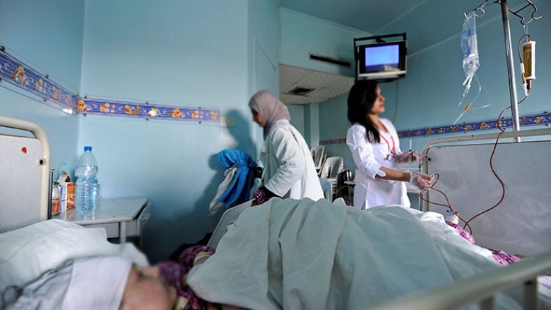 وزير الصحة يعترف باختلالات كبيرة في التكفل بمرضى السرطان