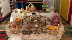 المولد ليس أكلا وشربا ومفرقعات