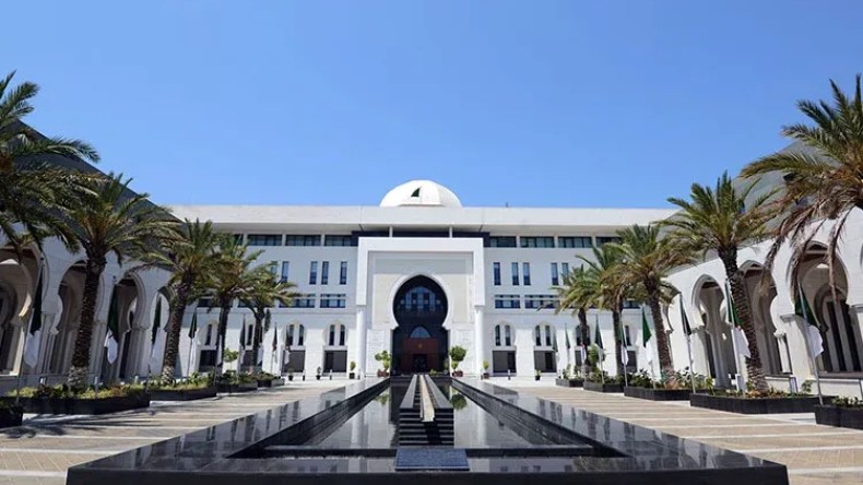 الناطق باسم الخارجية يكذب تمويل الجزائر لاتفاقية بين جنود ماليين وروس