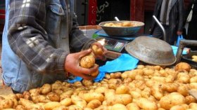 تفريغ 15 ألف طن من مخزون البطاطا لضبط الأسعار