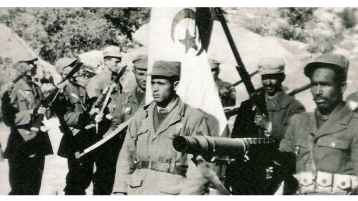 الثورة الجزائرية في الشعر العربي