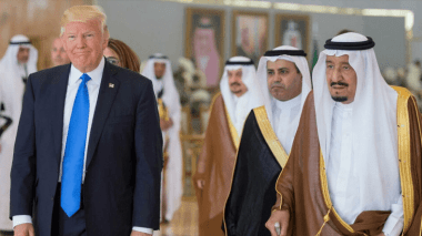 L’Arabie saoudite a offert de “faux” cadeaux a Trump en 2017