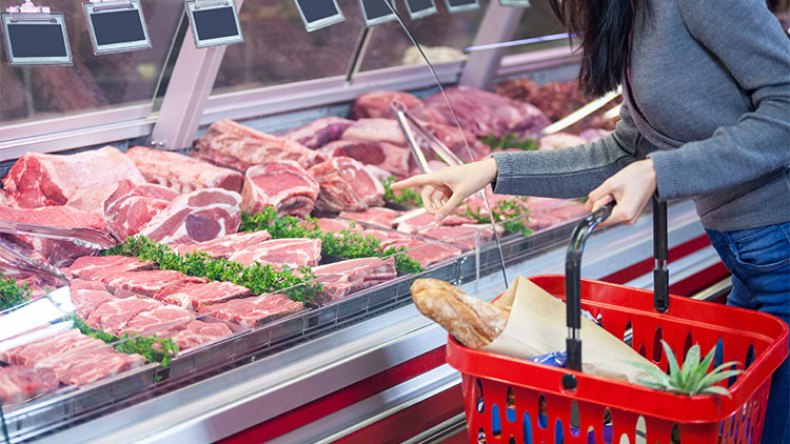 “روبن هود” يعرض لحوما حمراء بأسعار مغرية