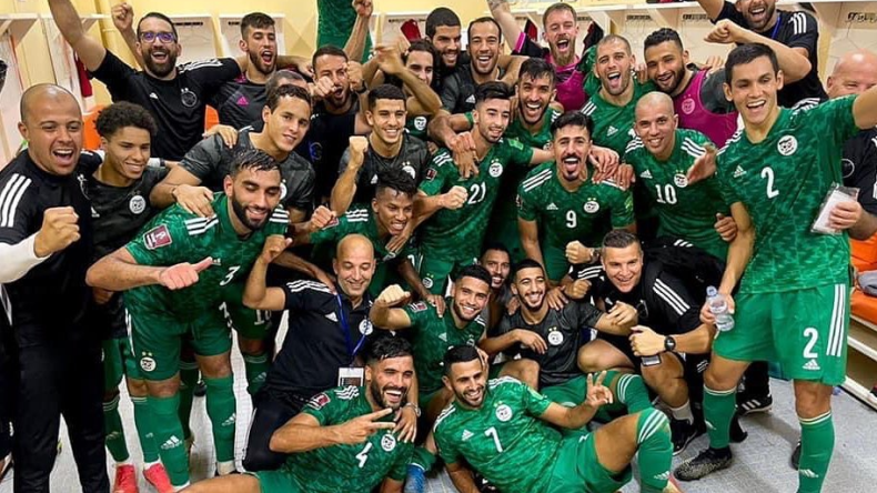 “الخضر” يحتفلون بِانتصارهم