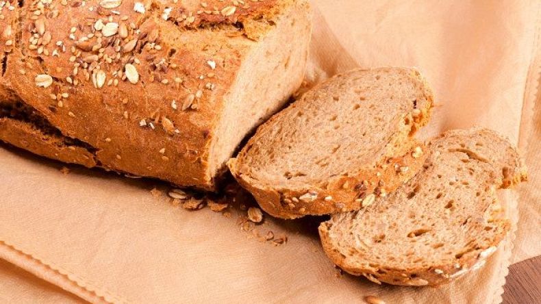 بالرغم من سمعته السيئة.. دراسة حديثة تشجّع على تناول الخبز بدل الاستغناء عنه!