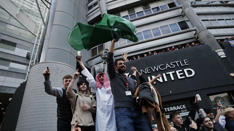 السعودية تفجر أزمة بين نيوكاسل والأندية الإنجليزية