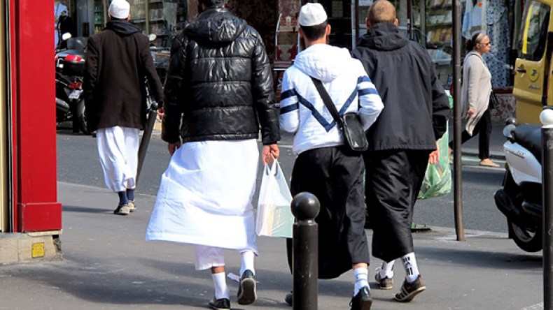 براءة السلف مما يفعله بعض “السلفيين”