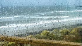 نشرية خاصة: أمطار ورياح قوية عبر عدة ولايات