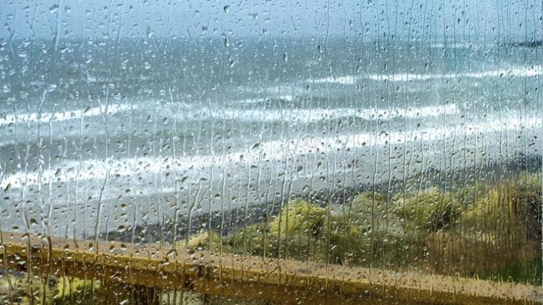 نشرية خاصة: أمطار ورياح قوية عبر عدة ولايات