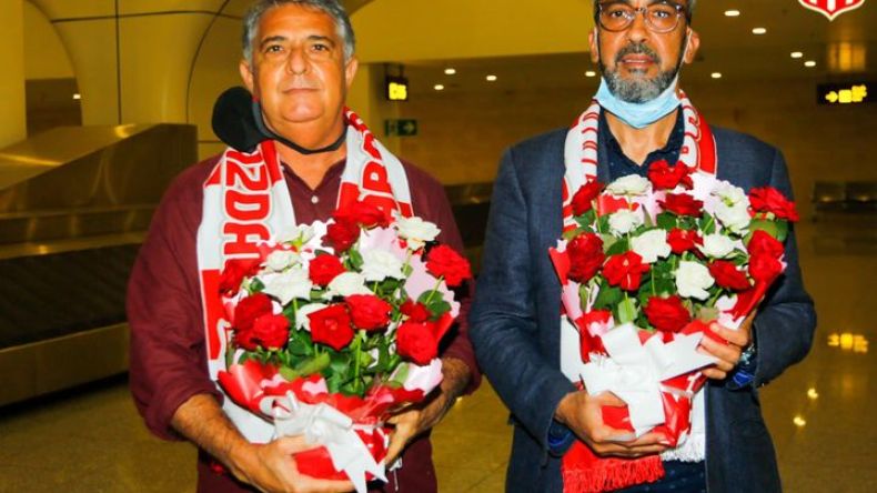 باكيتا يحل بالجزائر وبلوزداد يتخلص من مشكل المدرب