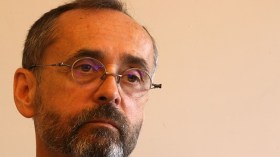 “كنّ مثيرات للغريزة قبل تحجّبهن”.. سياسي فرنسي يتطاول على الجزائريات (فيديو)