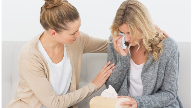 صديقات الزوجة.. متى يتحولن إلى محرك للخلافات؟