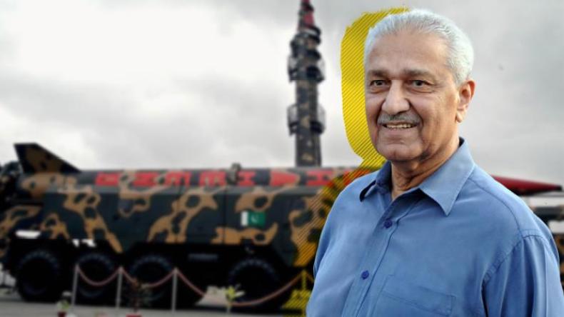 عبد القدير خان.. وفاة مهندس أول قنبلة نووية في العالم الإسلامي