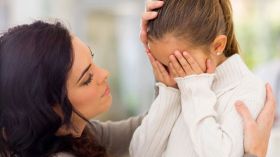 تعانين من كره أطفالك للمدرسة.. إليك الحلول