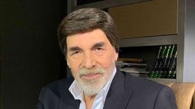 الفنان ياسر العظمة يعلق على شائعة وفاته وفنانون يساندونه