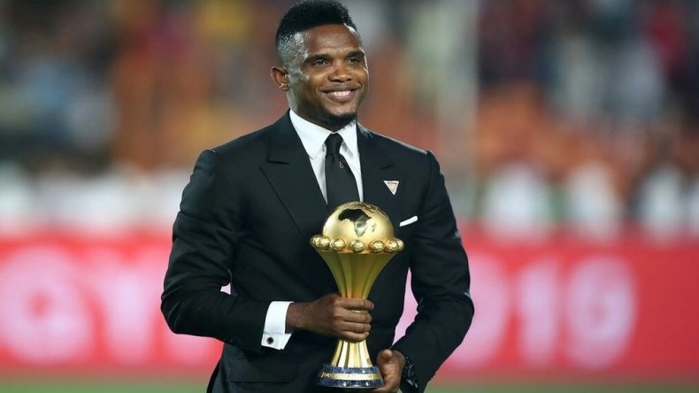 صامويل إيتو يترشح لرئاسة الاتحاد الكاميروني لكرة القدم