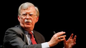 جون بولتون يفضح المخزن المغربي.. خريطة غريبة وجدتها في مكتب الملك (فيديو)