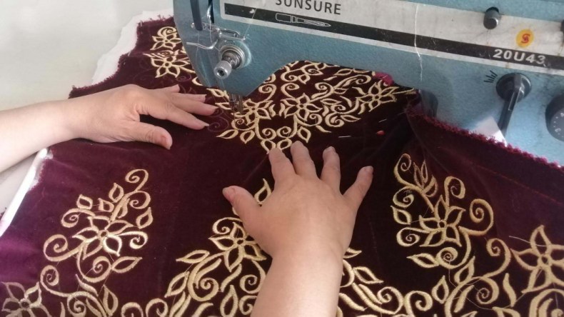 العمل من المنزل طوق نجاة من العزلة والاكتئاب ومصدر رزق