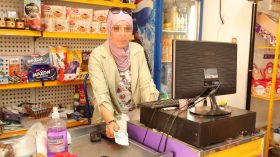 جامعيات يتقاضين مبالغ رمزية نظير جهود شهر