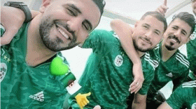 ماذا دار بين محرز وسليماني وبونجاح وبلايلي في تشاكر؟