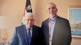 الرئيس الفلسطيني يستقبل الإعلامي الجزائري حفيظ دراجي