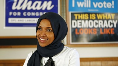 Une députée républicaine paie cher sa blague sur sa collègue musulmane