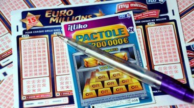 France: un jeune sans-papiers algérien gagne 500.000 euros