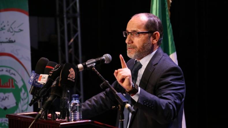 مقري: زيارة غانتس إلى المغرب استعانة بأعداء الأمة على الجزائر