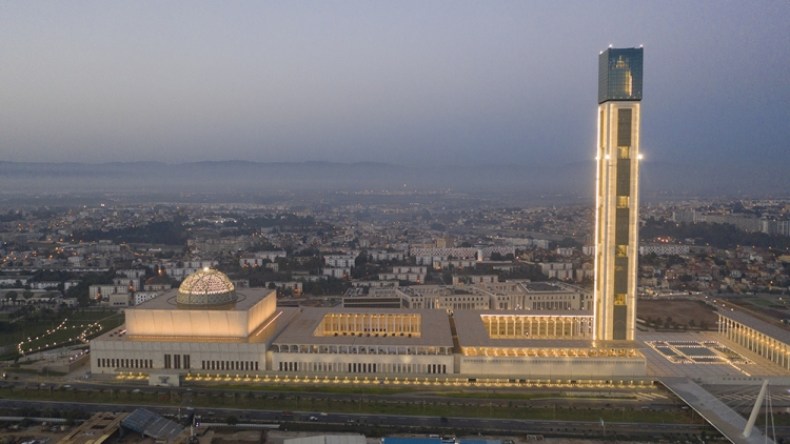 فوز جامع الجزائر بجائزة أفضل تصميم معماري.. السفارة الفرنسية تهنىء