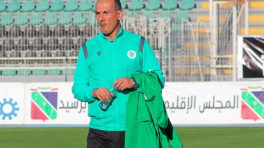 Nabil Neghiz et le club marocain “MC Oujda” se séparent a l’amiable