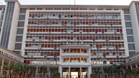 الصفقات العمومية حصريا للشركات الوطنية.. واللجوء للأجانب في هذه الحالة فقط