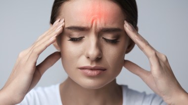 Migraine: Voici le traitement miraculeux plus efficace que les médicaments