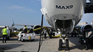 Un migrant retrouvé vivant dans le train d’atterrissage d’un avion