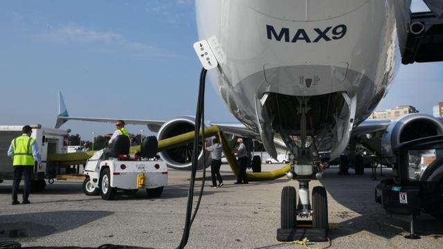 Un migrant retrouvé vivant dans le train d’atterrissage d’un avion