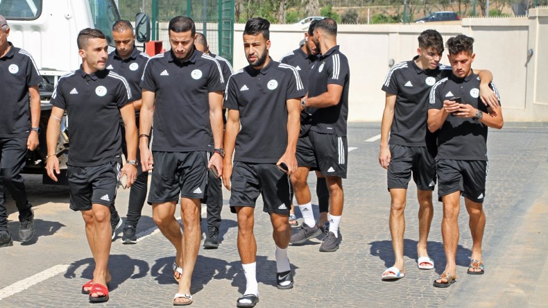 بوقرة يضع آخر الروتوشات بالإمارات قبل انطلاق كأس العرب