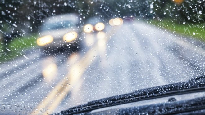 الدرك الوطني: 7 نصائح للسياقة خلال الجو الممطر