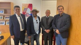 الشاب خالد يثير سخط الجزائريين بصورته رفقة وزير العدل المغربي