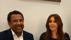 بالفيديو.. الشاب خالد يستفز متابعيه بضحكته وجلوسه كالصنم إلى جانب إليسا!