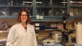 جزائرية نالت ثلاث براءات اختراع في أبحاث السرطان