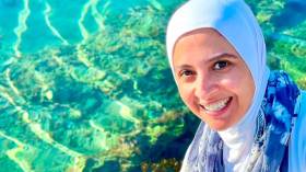 بعد زواج “بيغ رامي” للمرة الثانية.. حنان ترك تشبّه تعدد الزوجات بأكل الجراد!