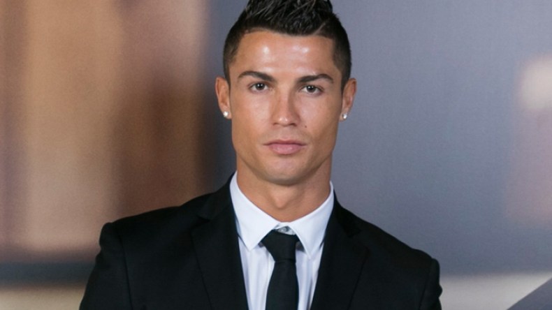 رونالدو يتفوق على مشاهير “هوليود” في عائدات “إنستغرام”