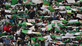 “الكاف” ترخص لحضور 14 ألف مناصر في مباراة “الخضر” أمام بوركينافاسو