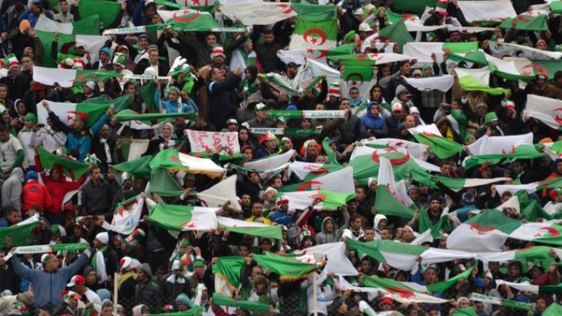 “الكاف” ترخص لحضور 14 ألف مناصر في مباراة “الخضر” أمام بوركينافاسو