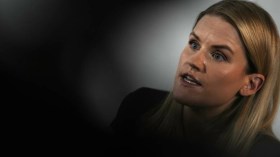 كاشفة خبايا فيسبوك أمام الكنغرس تحذر من مخاطر ميتافيرس